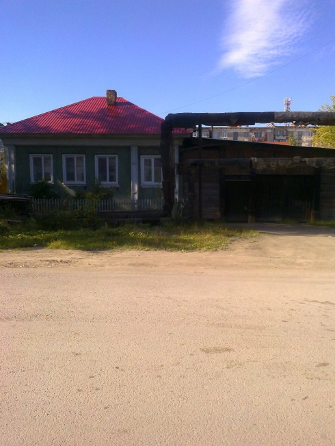 Жителей Баранчинского заблокировала теплотрасса. Не проедет ни скорая, ни пожарная (фото)