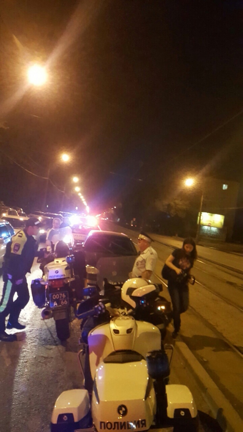 Сотрудники мотопатруля ГИБДД задержали пьяного водителя на Уралмаше (фото)