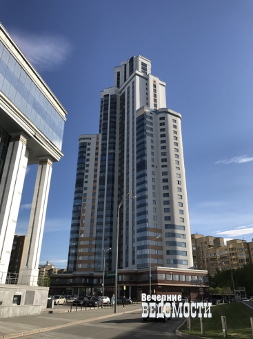 Элитный небоскреб в центре Екатеринбурга сменил «хозяина»