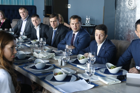 Евгений Куйвашев провел встречу с бизнесменами из 40 регионов России