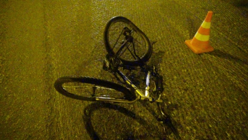 Ночью на улице Токарей погиб велосипедист