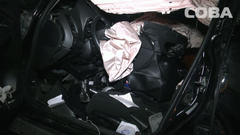 Врезался в столб: на улице Токарей в Екатеринбурге погиб водитель Honda Civic
