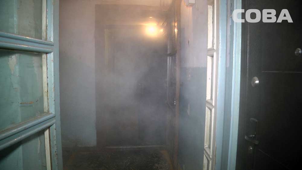 Ночью на Химмаше сгорела квартира в пятиэтажке