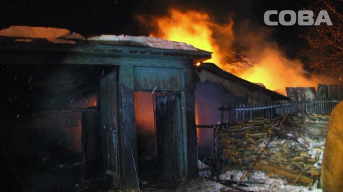 В Екатеринбурге сгорел частный дом, где нелегально проживали мигранты