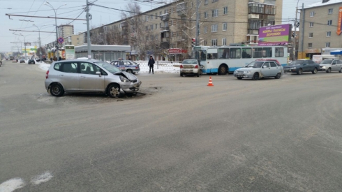 В массовой аварии на Уралмаше пострадал ребенок (ФОТО)