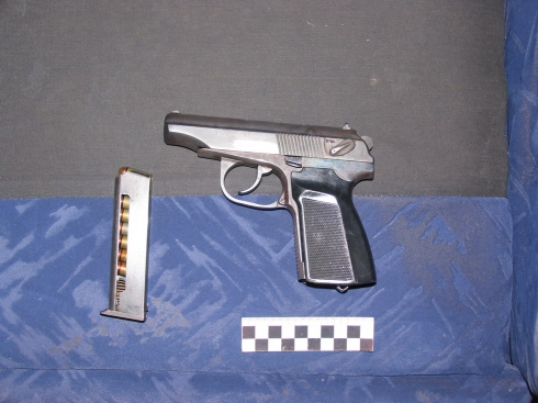 Появились подробности задержания и обысков в квартирах членов ИГ в Екатеринбурге (фото)