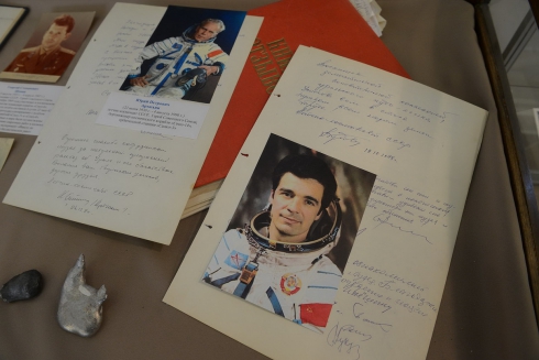 В Екатеринбурге открылась выставка межкосмического масштаба (фото)