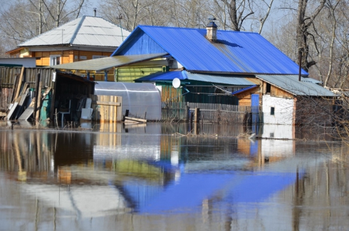 Вода поднялась на 10 сантиметров. В Ирбите эвакуируют жителей домов