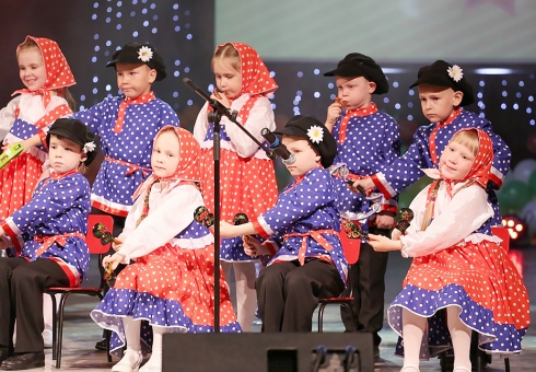 В Нижнем Тагиле прошел детский конкурс «Звездочки ЕВРАЗа»