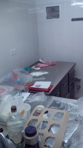 Кафе-кондитерскую в центре Екатеринбурга закрыли на два месяца из-за антисанитарии