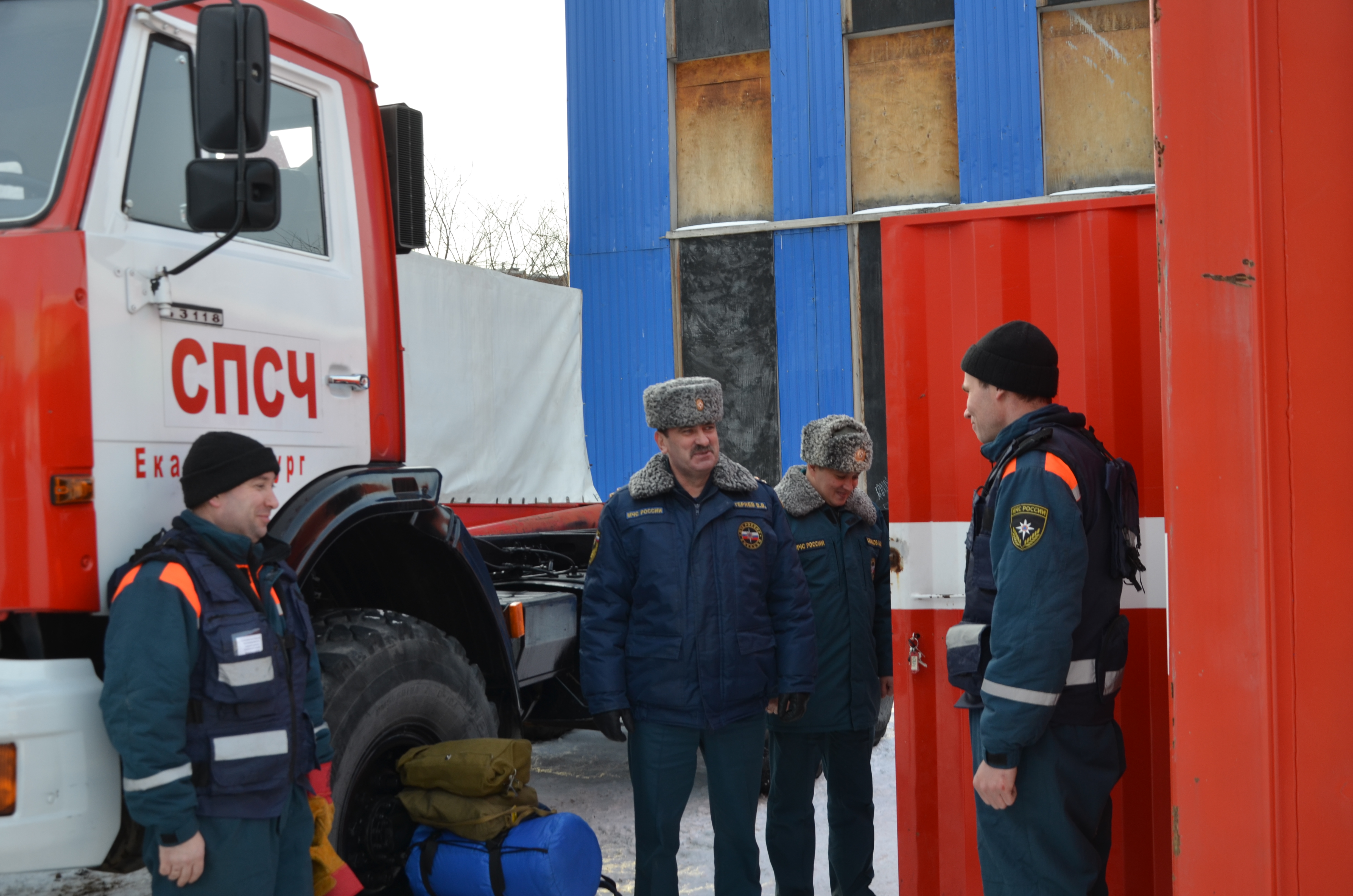 17 мобильных групп готовы спасти и обогреть свердловчан зимой