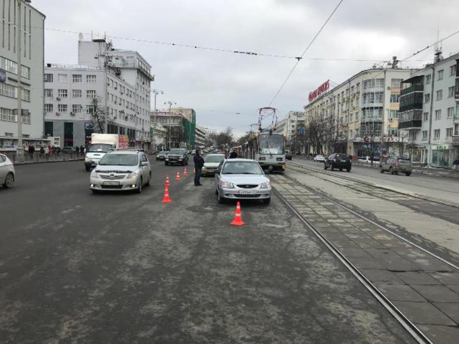 ГИБДД: сводка происшествий на территории Свердловской области за 2 апреля 2018 года