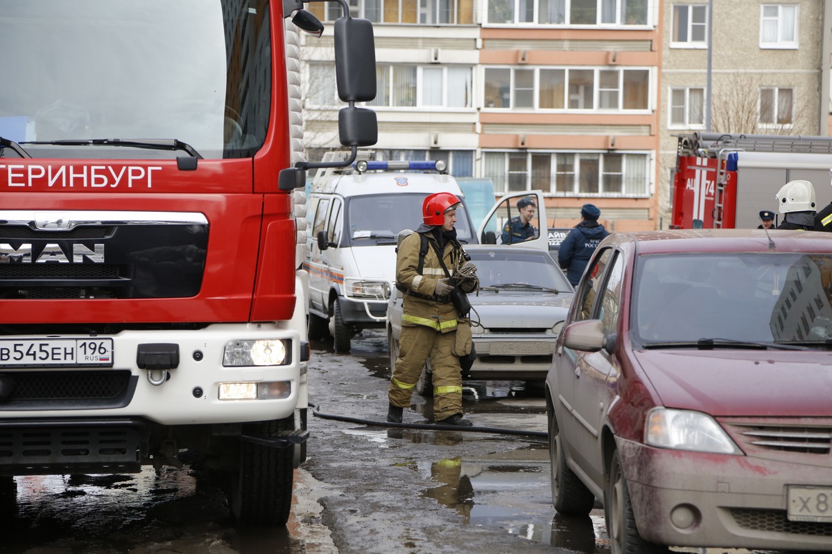 Плановые учения: из общежития УрФУ эвакуировали 102 человека