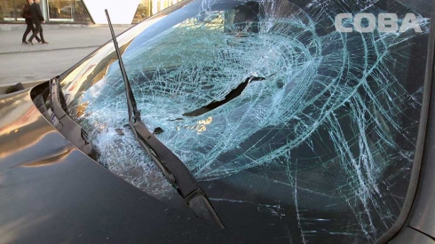 Пешеход погиб под колесами BMW на Уралмаше