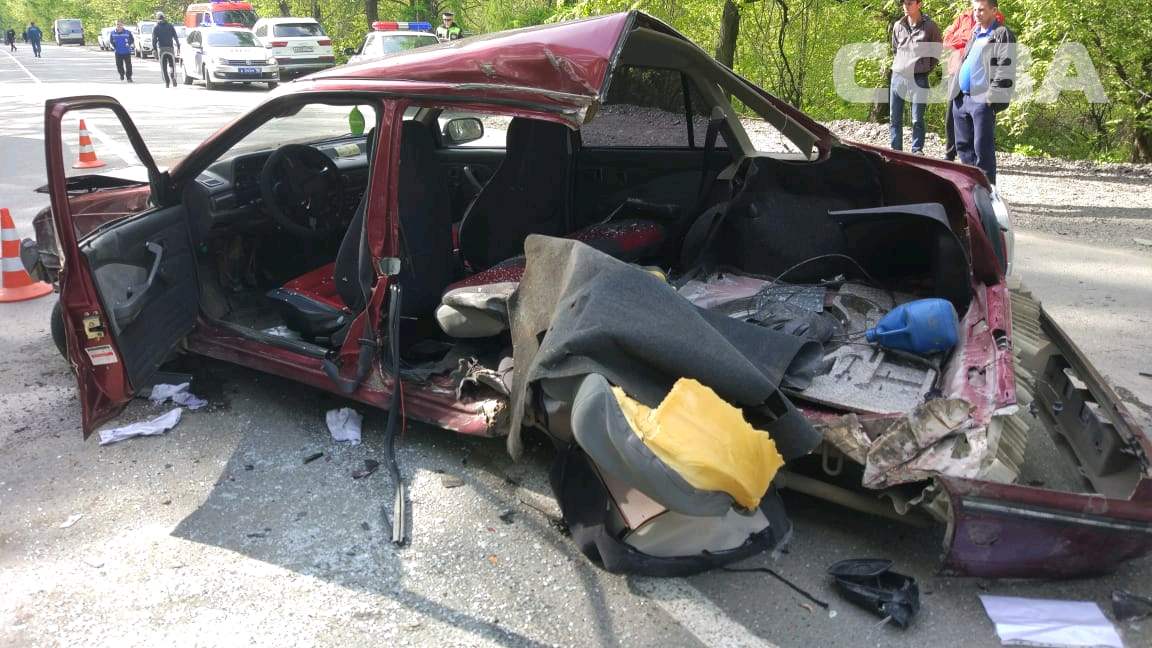 В ДТП на Сибирском тракте пострадали 24 человека В ДТП на Сибирском тракте пострадали 24 человека