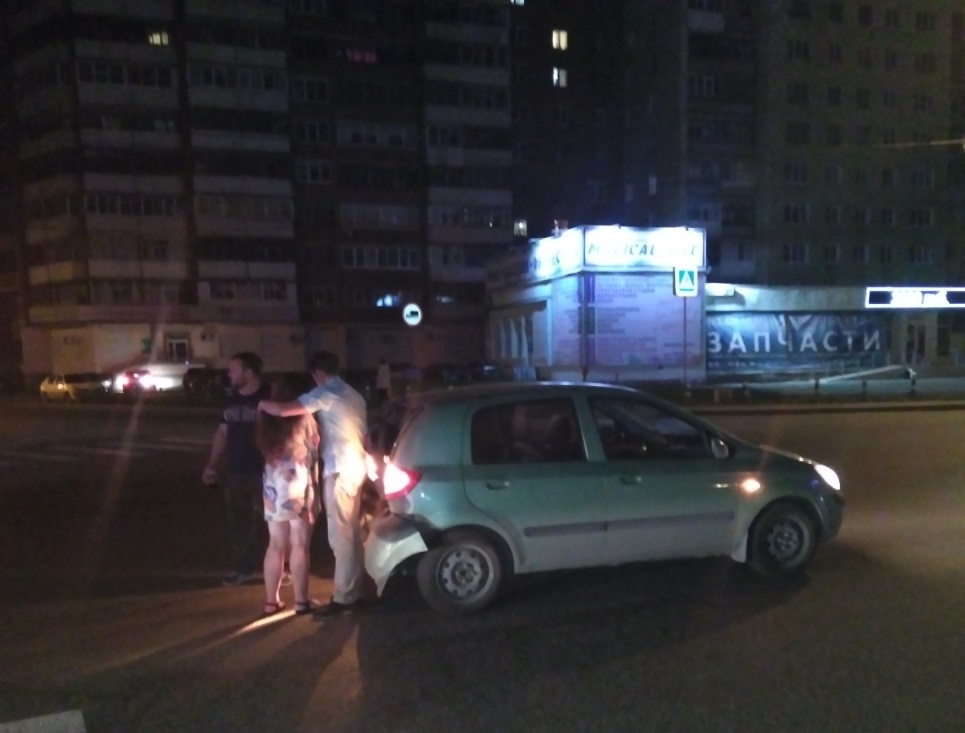 На Эльмаше грузовая «ГАЗель» совершила таран на перекрёстке На Эльмаше грузовая «ГАЗель» совершила таран на перекрёстке