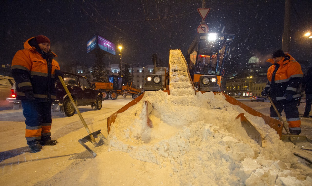 Александр Высокинский вместе со своими замами и главами районов проинспектировал качество уборки улиц Екатеринбурга