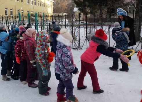 В Екатеринбурге операторы связи поздравили воспитанников детсадов с Новым годом