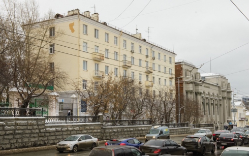 Прокуратура Свердловской области продолжает отстаивать дом на Карла Либкнехта, 40: у властей Екатеринбурга нет правовых оснований для сноса дома ради филармонии