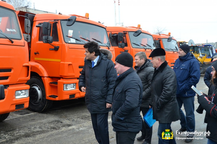 Екатеринбург получил новую технику для уборки улиц