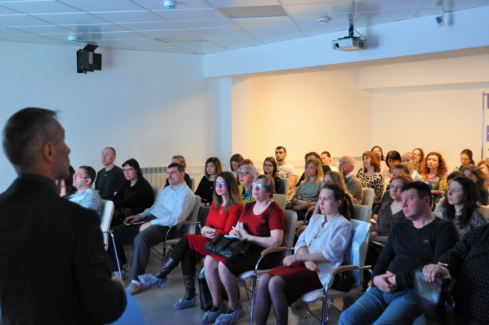 В челябинской клинике «Канон» обсудили передовые методы лечения суставов В челябинской клинике «Канон» обсудили передовые методы лечения суставов