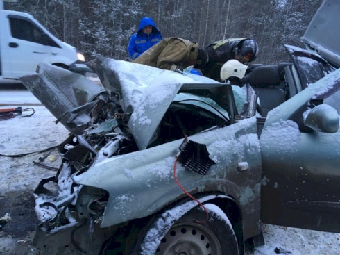 В Свердловской области из-за снегопада произошло 15 ДТП. Погиб один человек