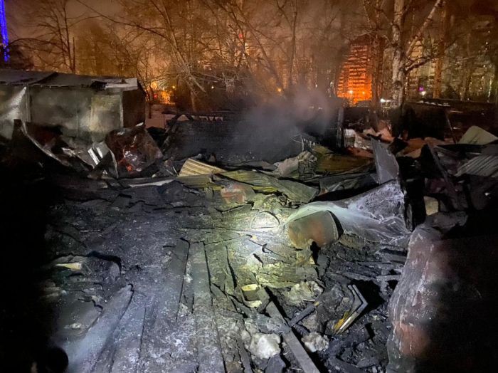 Следователи проводят проверку из-за гибели двух человек при пожаре в Екатеринбурге
