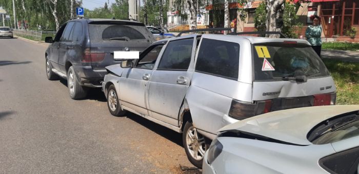 В ДТП с участием трех автомобилей в Екатеринбурге пострадал ребенок
