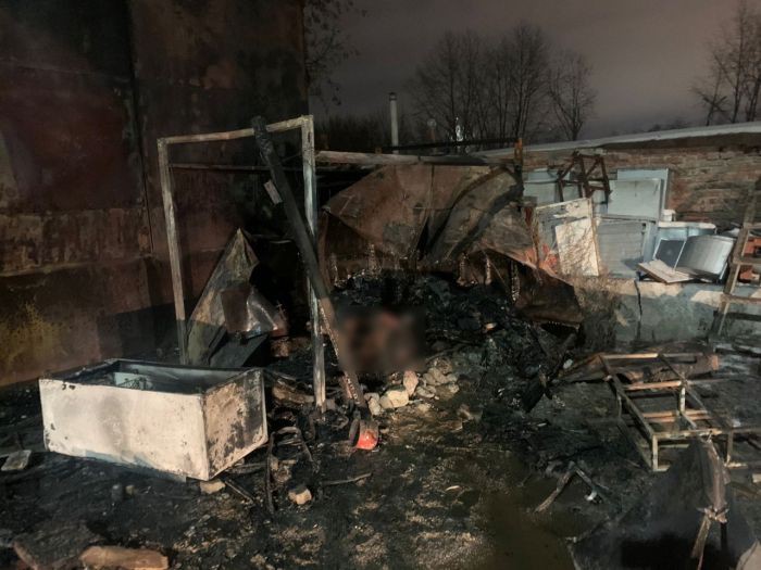 При пожаре в Екатеринбурге погиб человек
