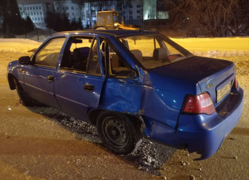 В ДТП на Сибирском тракте в Екатеринбурге пострадали три человека