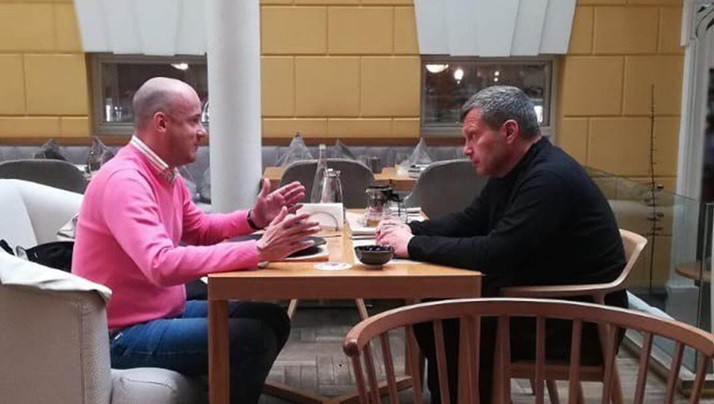 Выдвигался в мэры, работал в Азербайджане, хотел «дать леща» Соловьёву: чем известен погибший екатеринбургский журналист